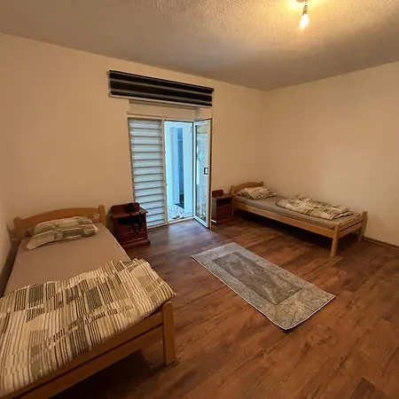 Sehic Apartment Orasac